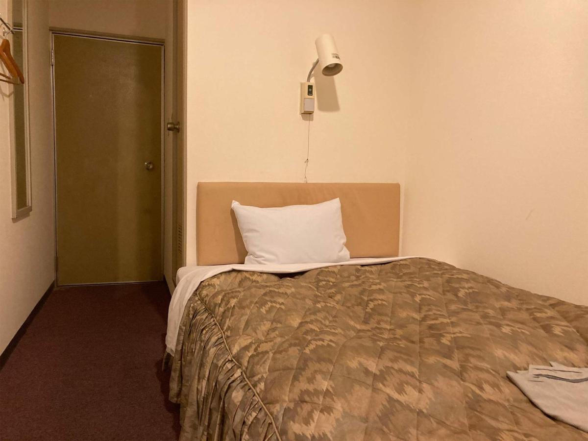 Business Hotel Chateau Est Takamacu Kültér fotó